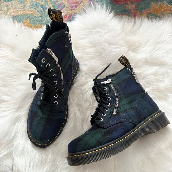 Dr. Martens Tartan Plaid 1460 Zip Boots Size 7 - Picture 1 of 7